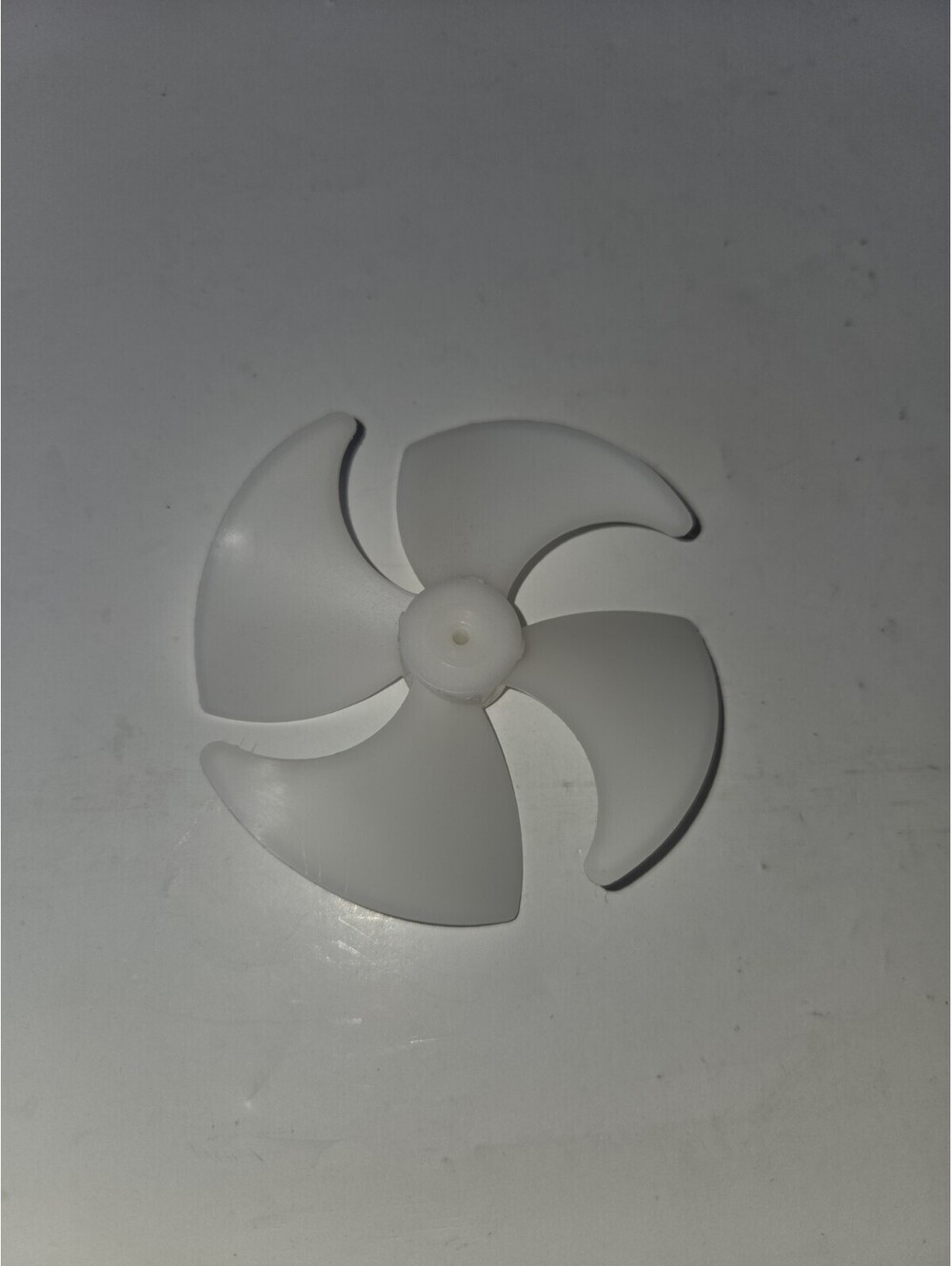 Whirlpool NEW OEM Refrigerator Evaporator Fan Motor Blade WP2169142 SE2
